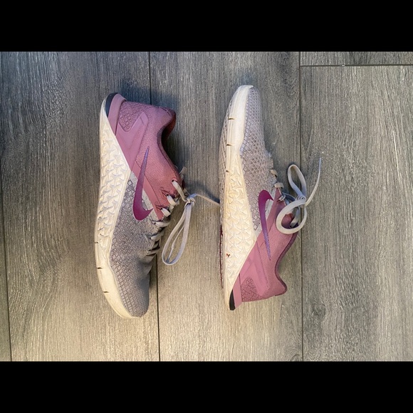 Nike Shoes - Nike Metcon size 9